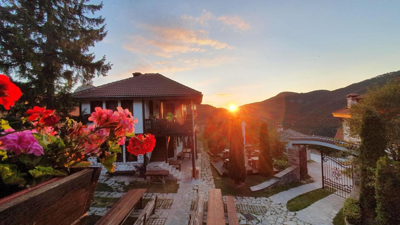 Готель Rhodopes Legends Vrata Екстер'єр фото